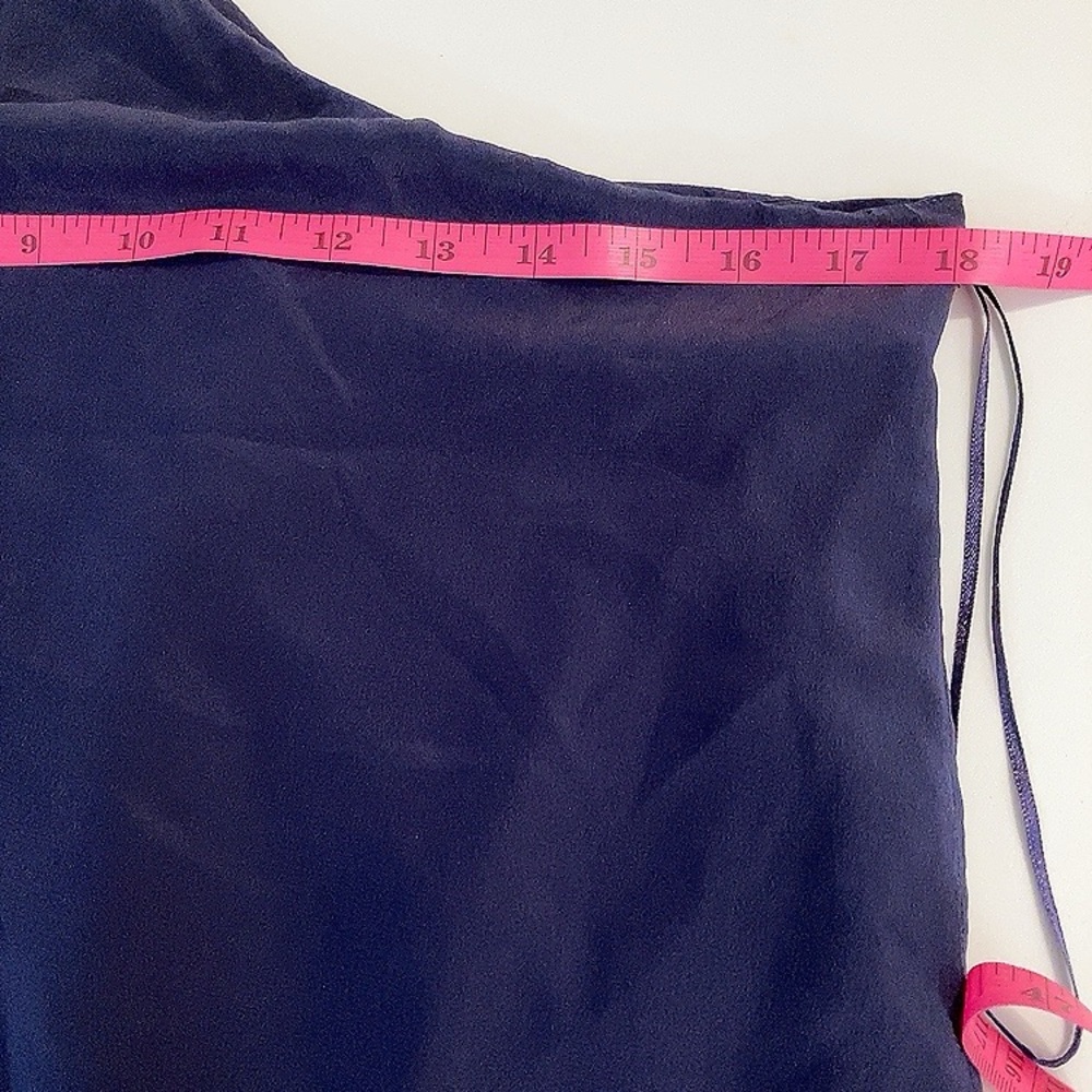 Trina Turk Midnight Blue One-Shoulder 100% Silk Tank Top Blouse Flowy Medium - Picture 5 of 7